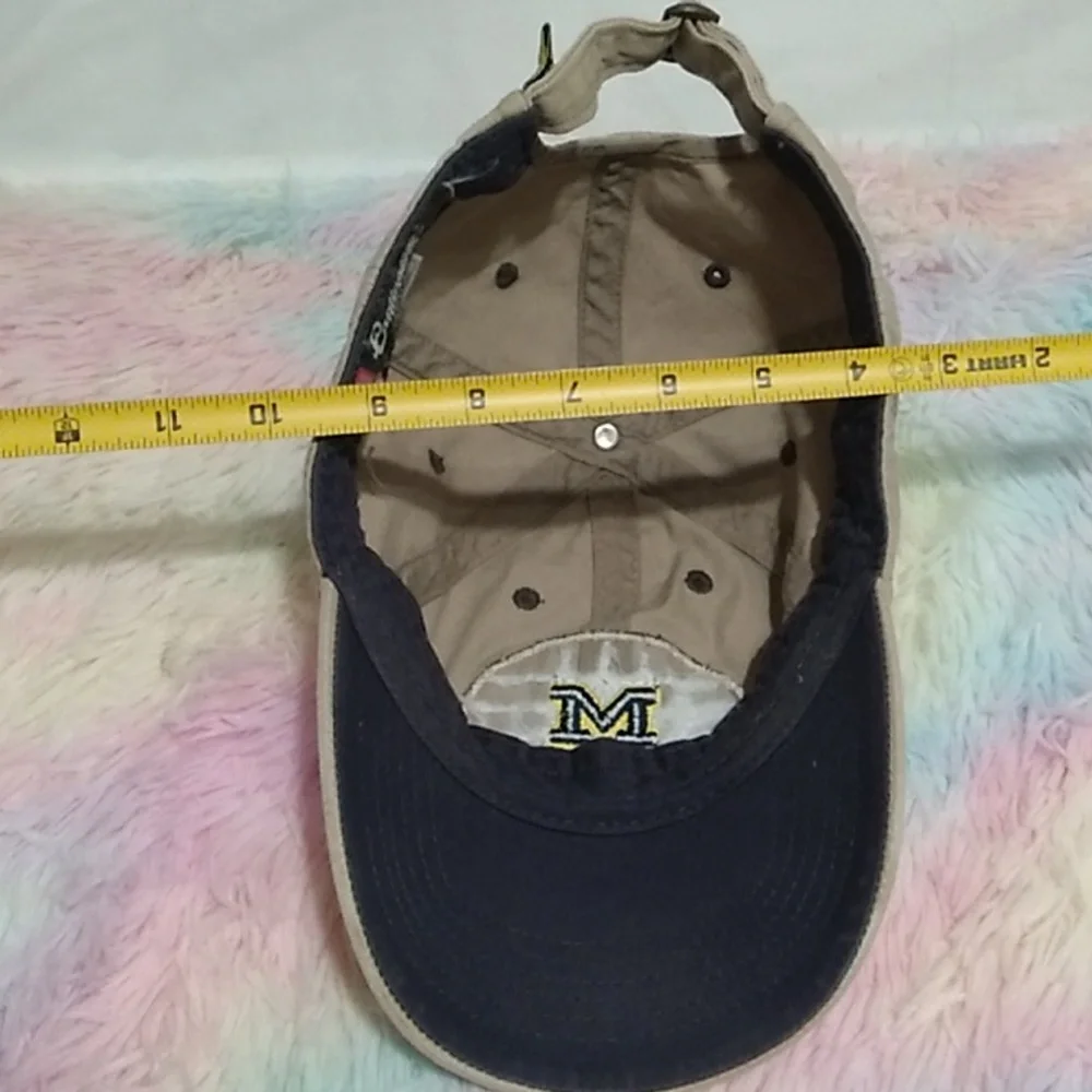 Vintage The University Of Michigan Wolverines Adjustable Back Hat UNISEX